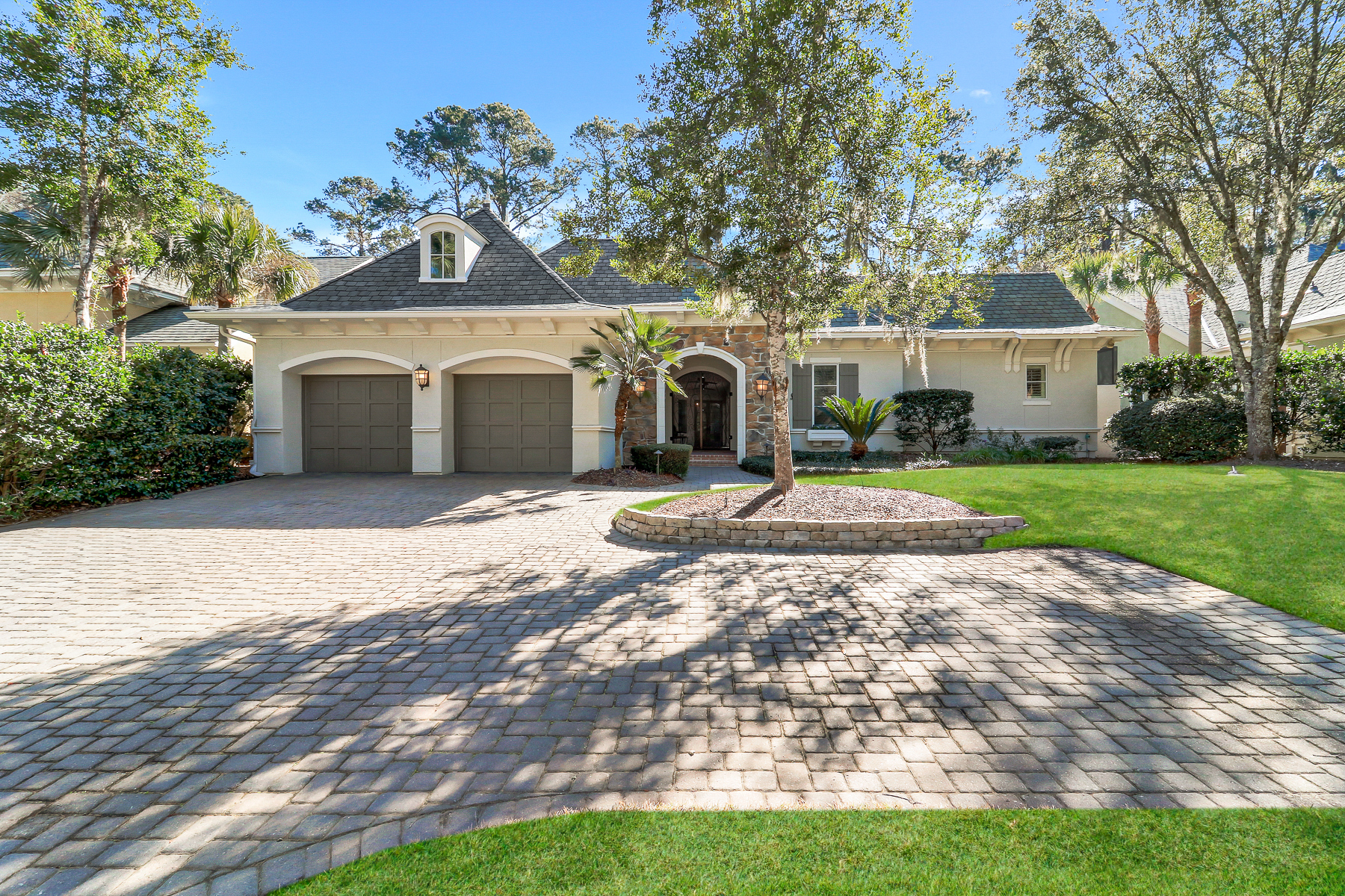 4 Bellfield Court